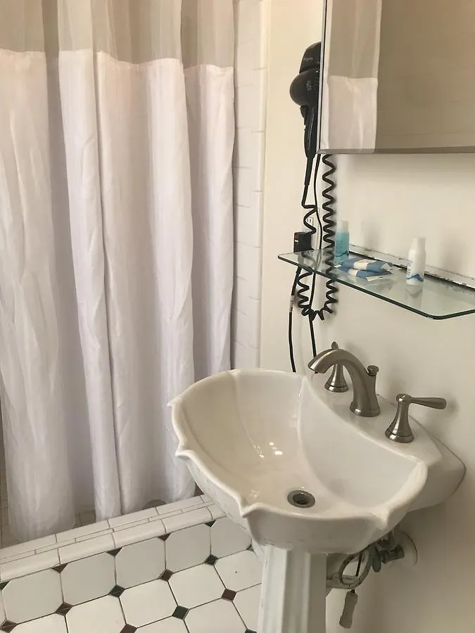 New Orleans House - Gay Male Adult Guesthouse Key West 2*,  États-Unis